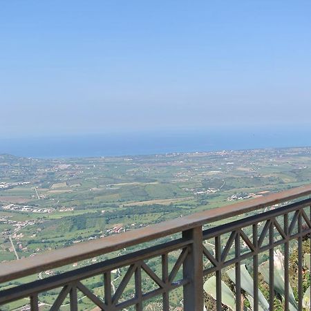 B&B Casa Antonia Trentinara エクステリア 写真