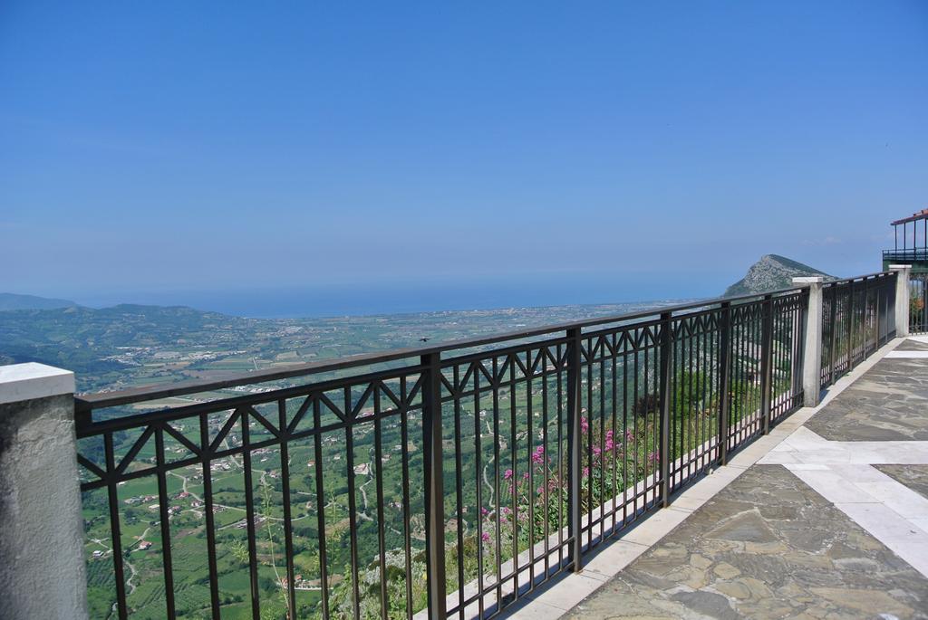 B&B Casa Antonia Trentinara エクステリア 写真
